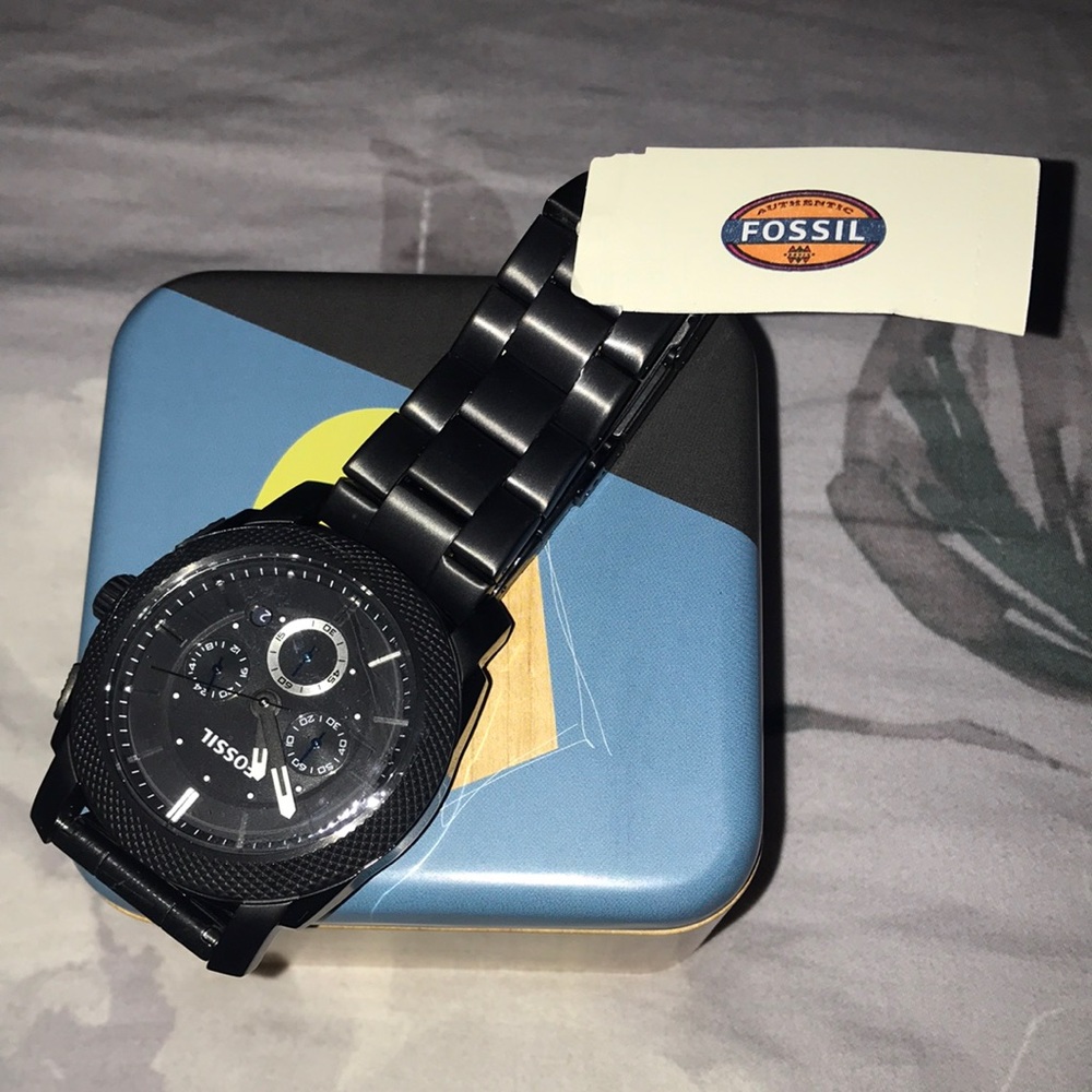 Men’s Fossil Watch, NWT, Black, never worn